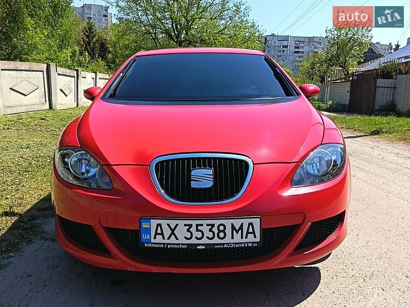 Хэтчбек SEAT Leon 2005 в Харькове