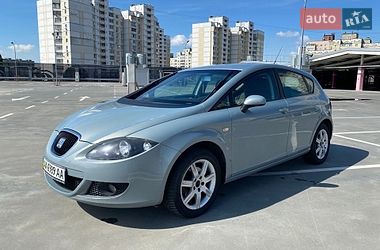 Хэтчбек SEAT Leon 2006 в Киеве