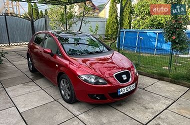 Хэтчбек SEAT Leon 2006 в Виноградове