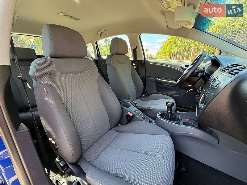 Хэтчбек SEAT Leon 2006 в Кропивницком