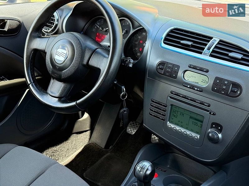 Хэтчбек SEAT Leon 2006 в Кропивницком