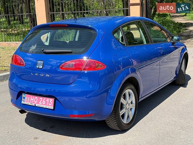 Хэтчбек SEAT Leon 2006 в Кропивницком
