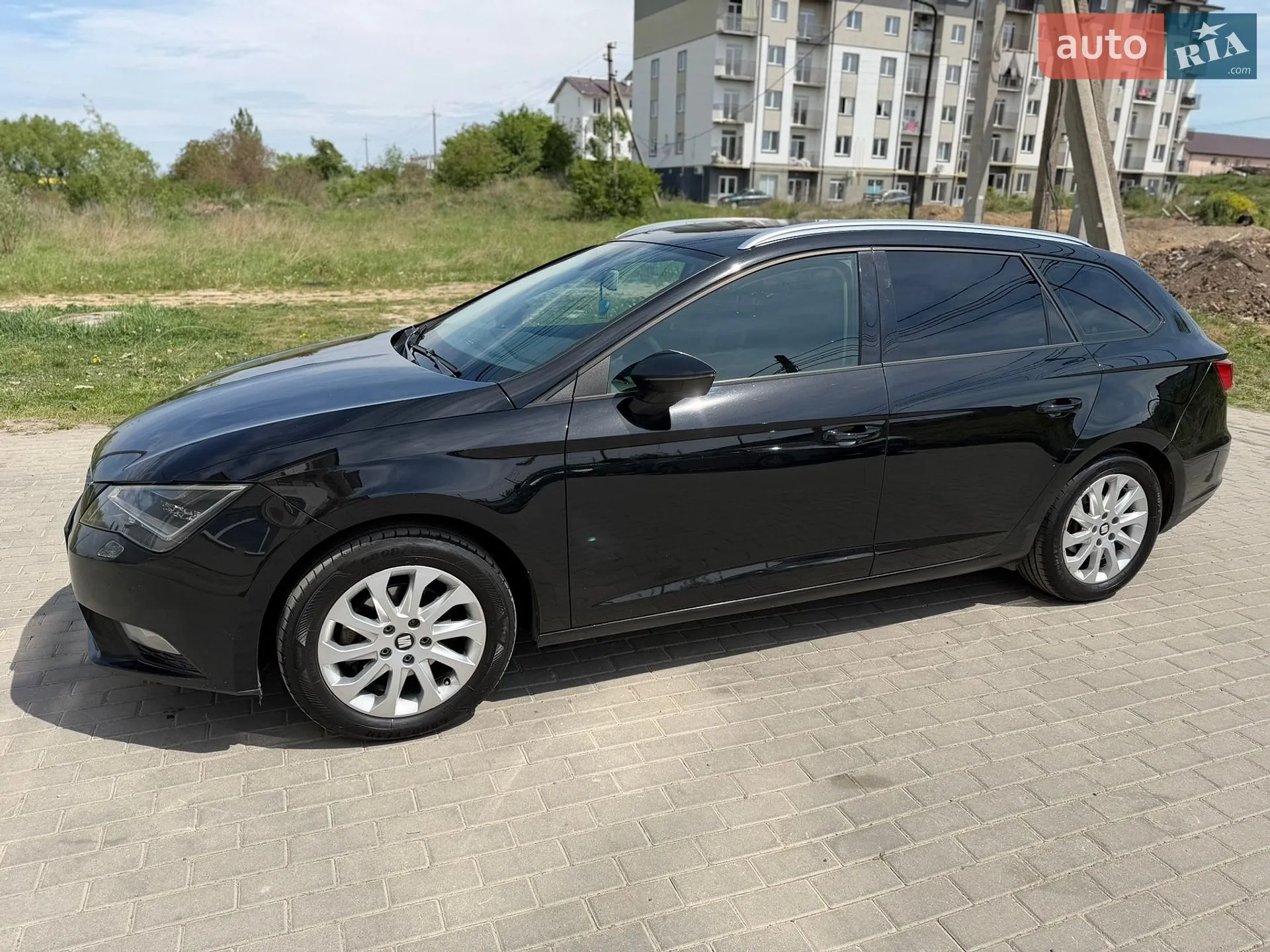 2015 SEAT Leon - мініатюра 3