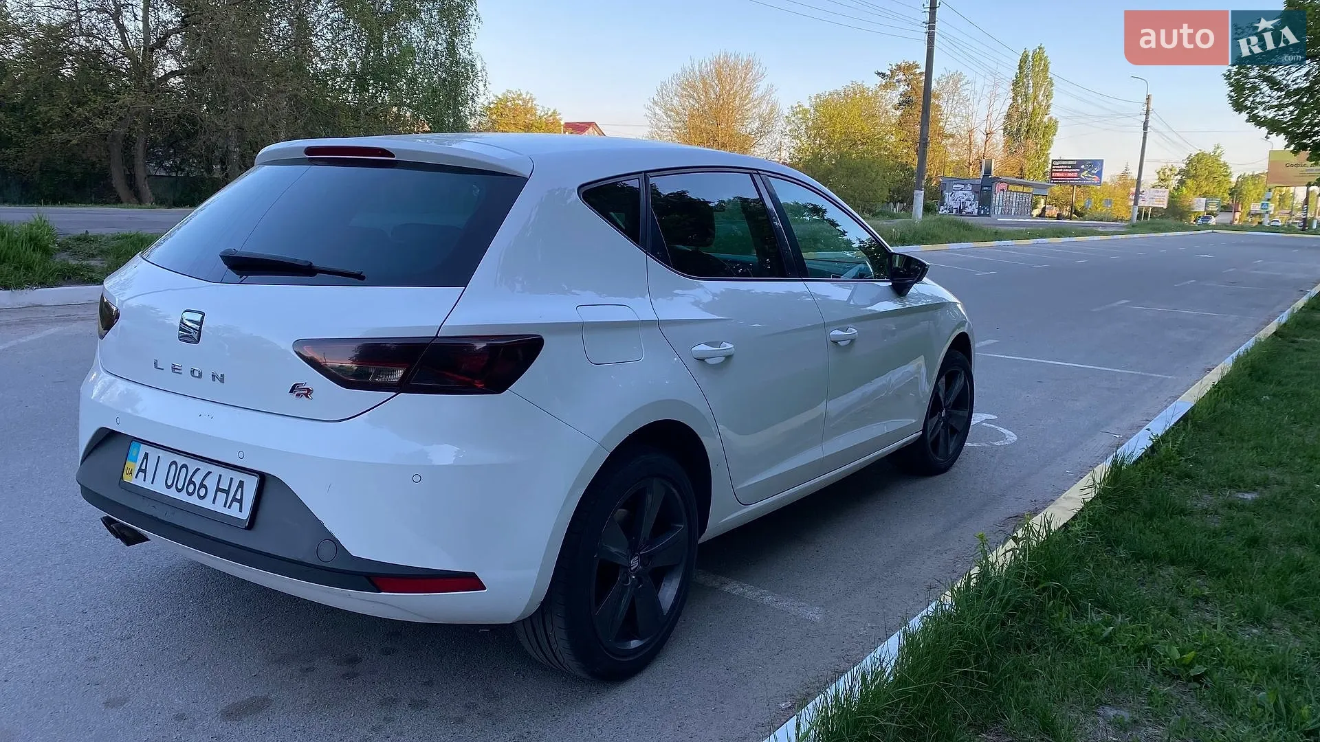 2015 SEAT Leon - мініатюра 2