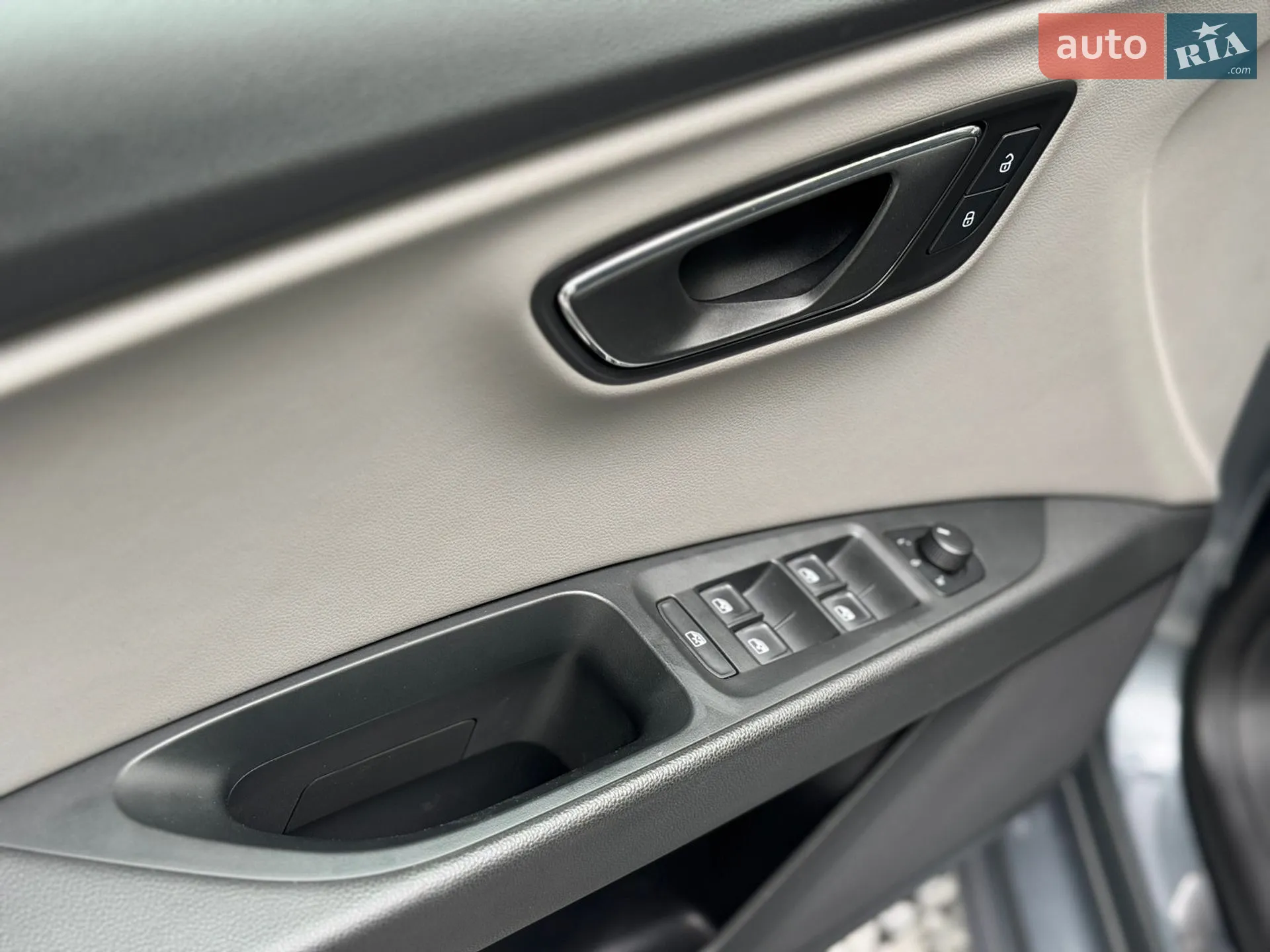 2016 SEAT Leon - мініатюра 39