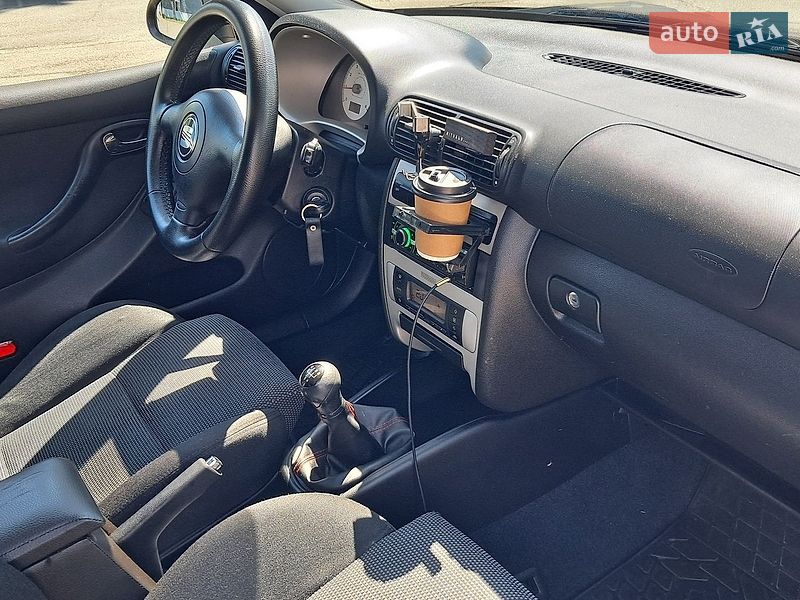 Хетчбек SEAT Leon 2006 в Києві