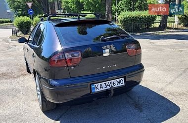 Хетчбек SEAT Leon 2006 в Києві