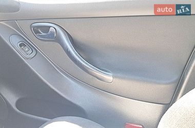 Хетчбек SEAT Leon 2006 в Києві