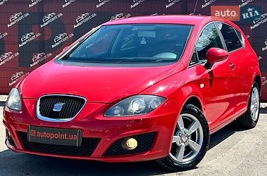 Хэтчбек SEAT Leon 2011 в Сумах