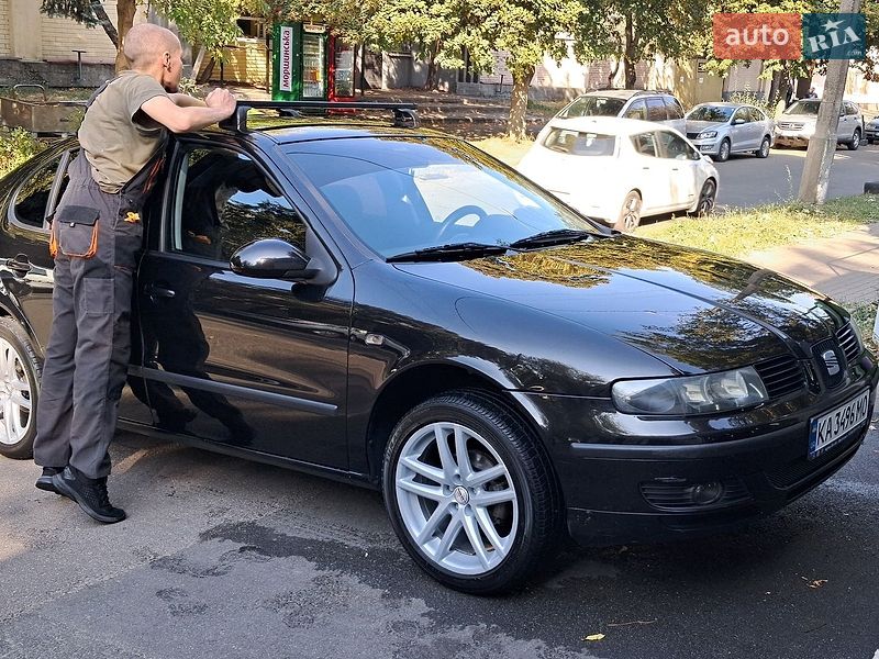 Хетчбек SEAT Leon 2006 в Києві