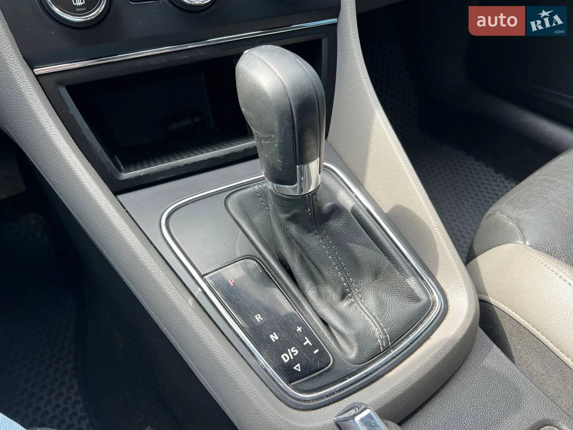 2016 SEAT Leon - мініатюра 19