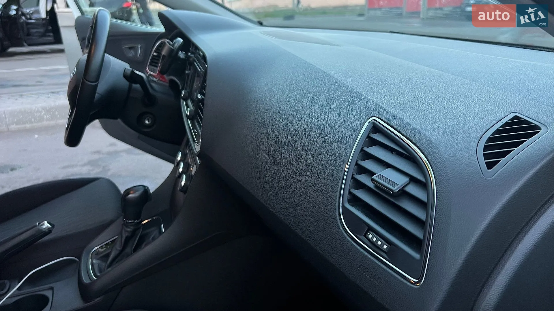 2013 SEAT Leon - мініатюра 19