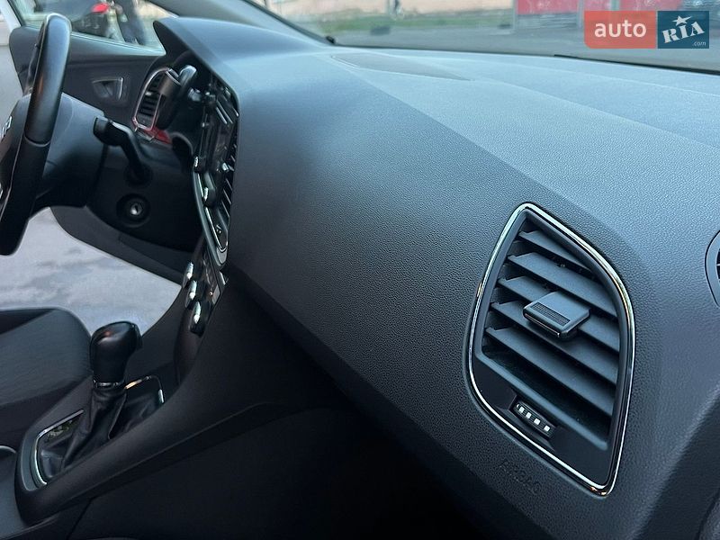 Хетчбек SEAT Leon 2013 в Києві