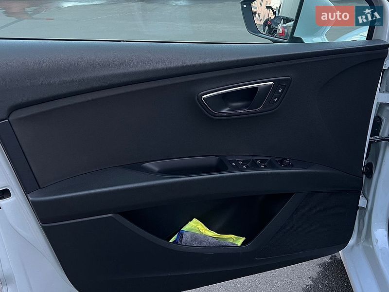 Хетчбек SEAT Leon 2013 в Києві