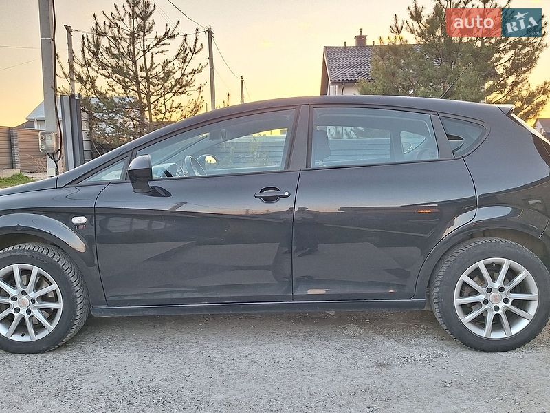 Хетчбек SEAT Leon 2011 в Києві