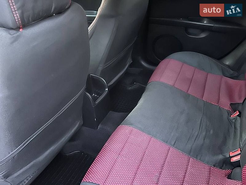 Хэтчбек SEAT Leon 2008 в Умани
