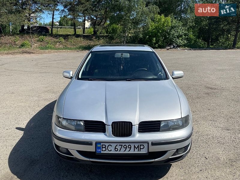 Хетчбек SEAT Leon 2000 в Львові