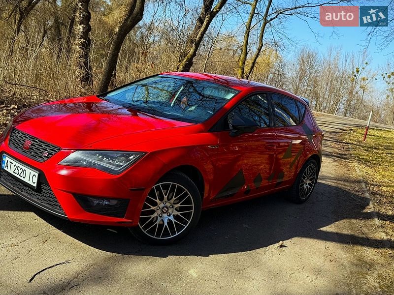 Хэтчбек SEAT Leon 2013 в Калуше