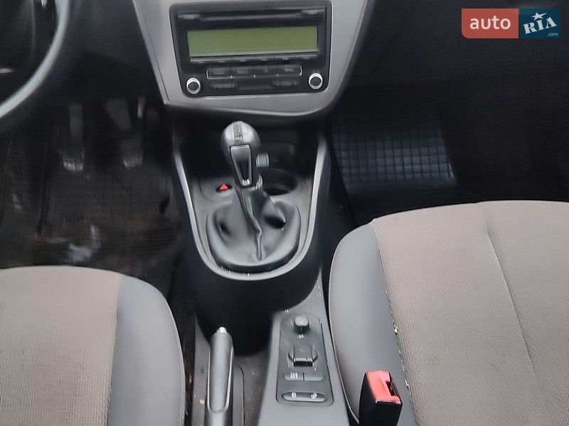 Хетчбек SEAT Leon 2010 в Малині