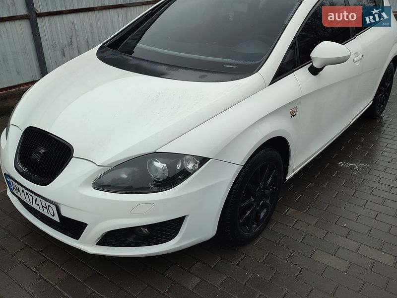 Хетчбек SEAT Leon 2010 в Малині
