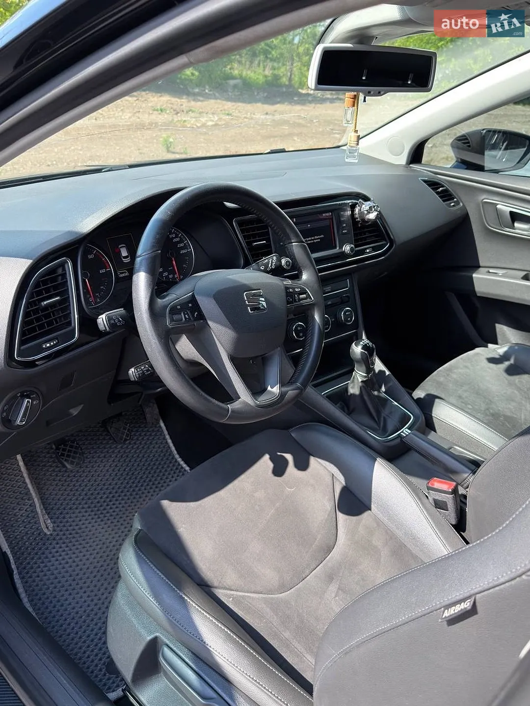 2014 SEAT Leon - мініатюра 8