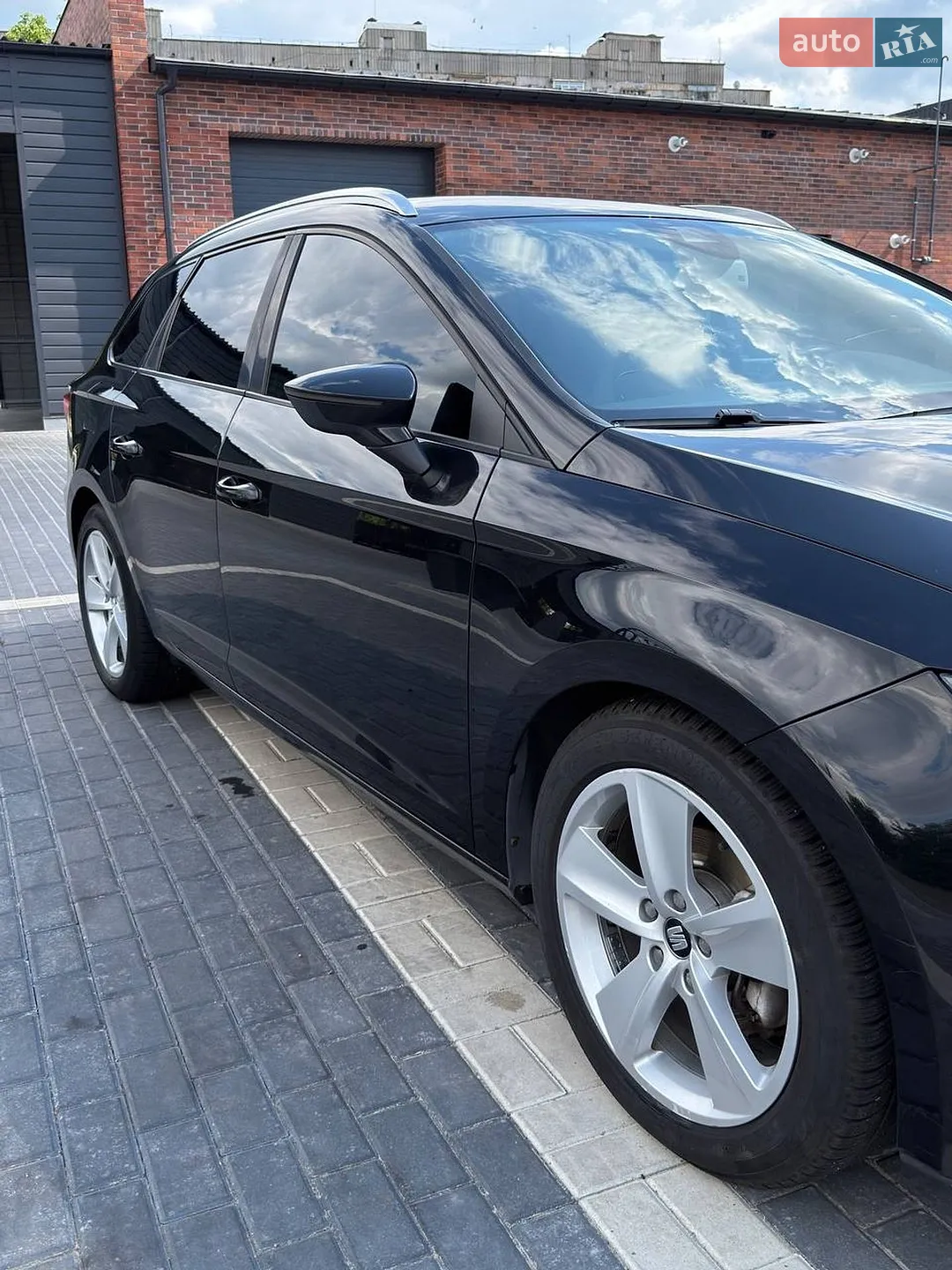 2014 SEAT Leon - мініатюра 3