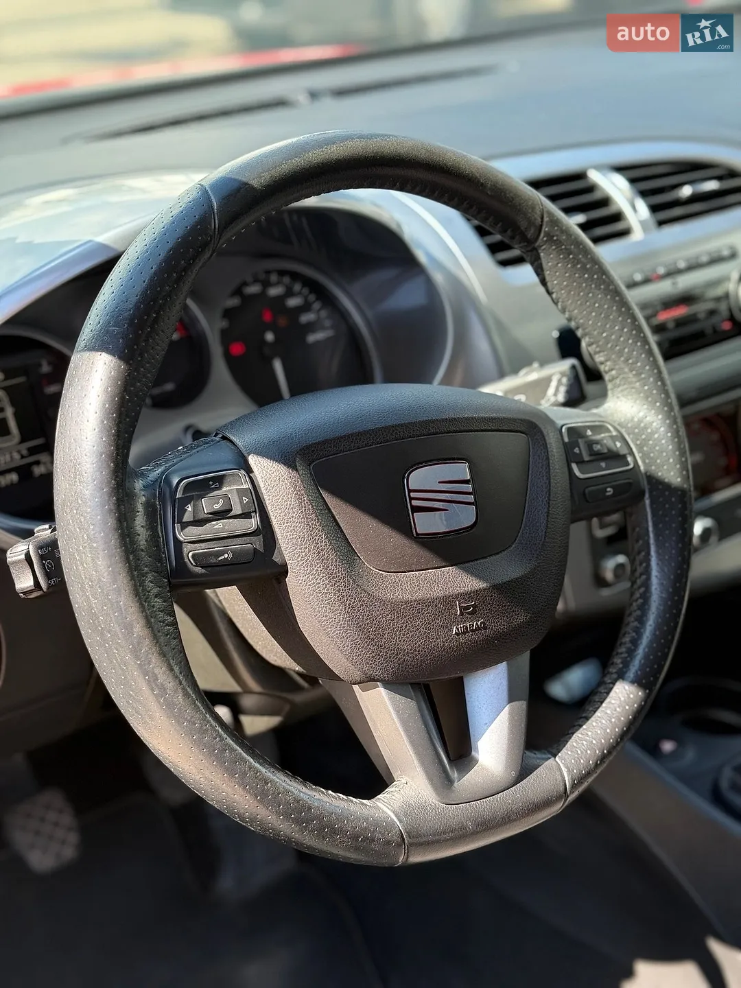 2011 SEAT Leon - мініатюра 11