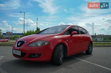 Хэтчбек SEAT Leon 2008 в Киеве