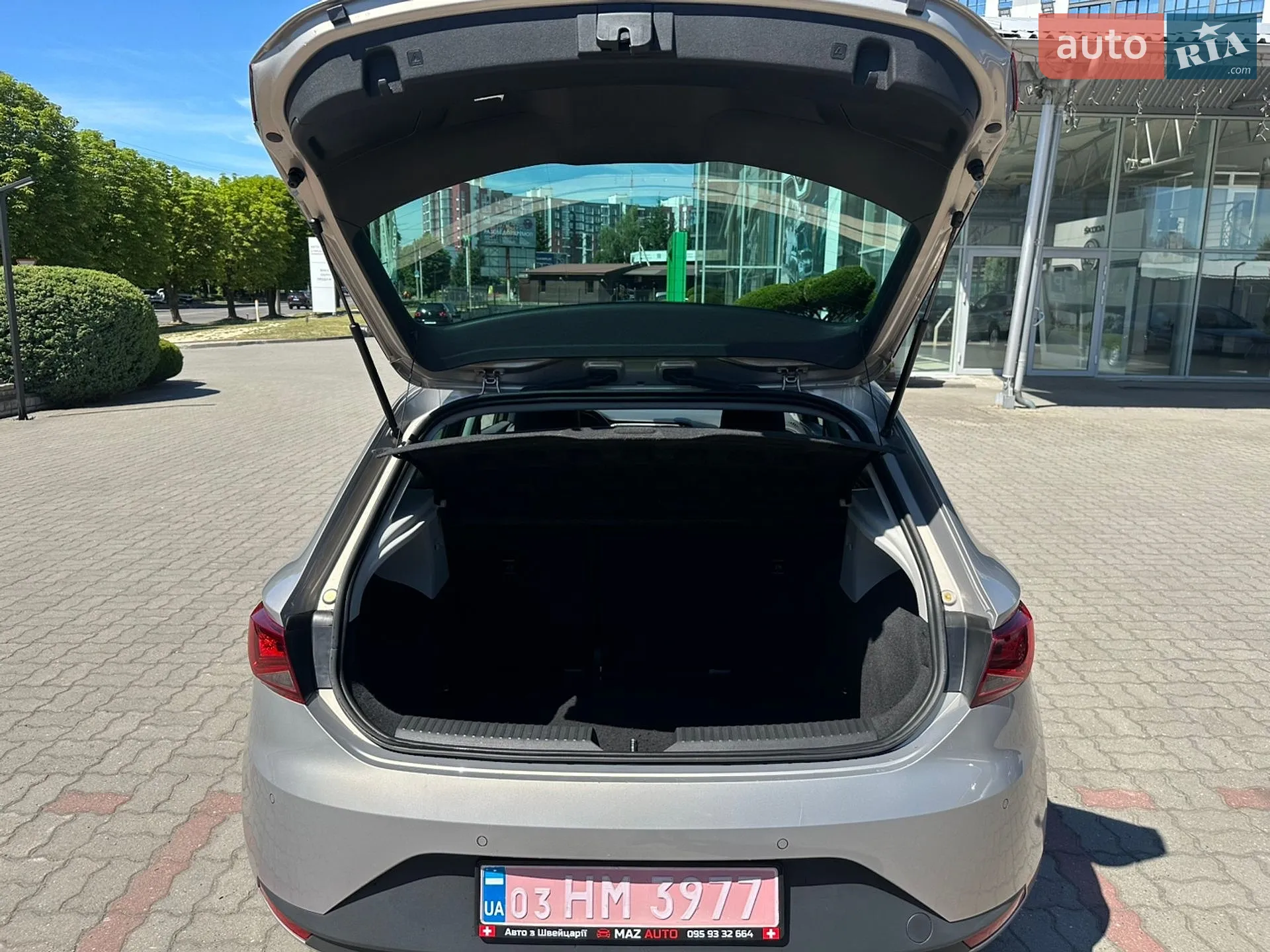 2014 SEAT Leon - мініатюра 8