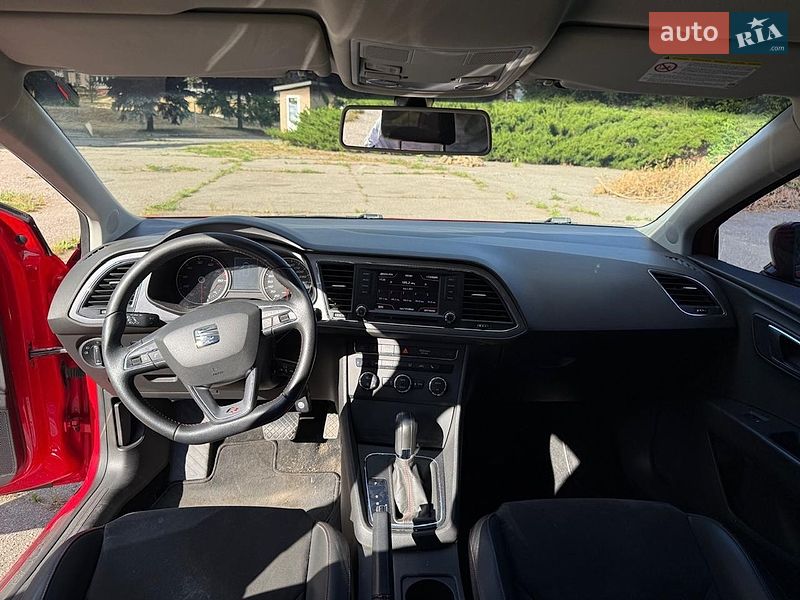 Хэтчбек SEAT Leon 2014 в Харькове