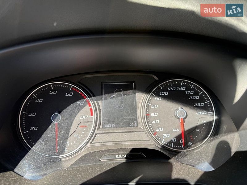 Хэтчбек SEAT Leon 2014 в Харькове