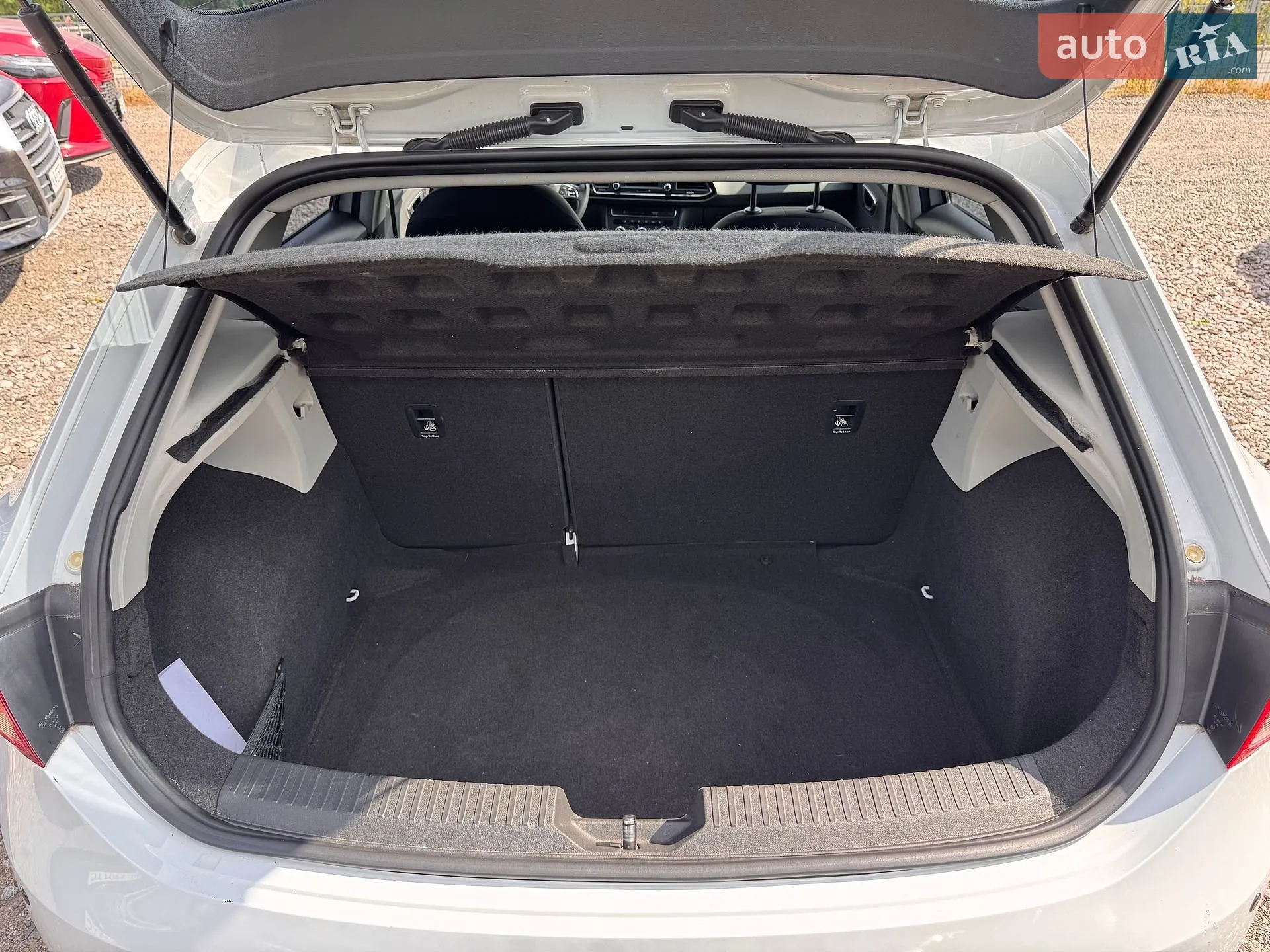 2013 SEAT Leon - мініатюра 11