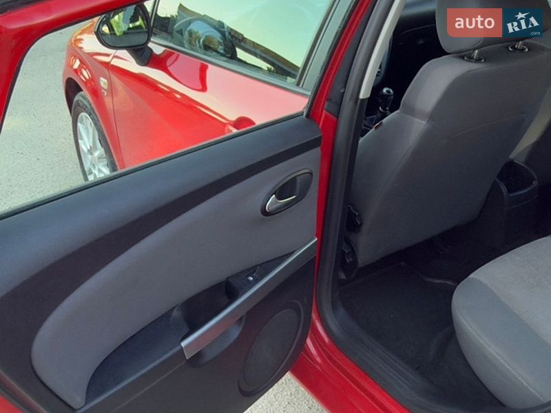 Хэтчбек SEAT Leon 2010 в Харькове фото 13 Хэтчбек SEAT Leon 2010 в Харькове