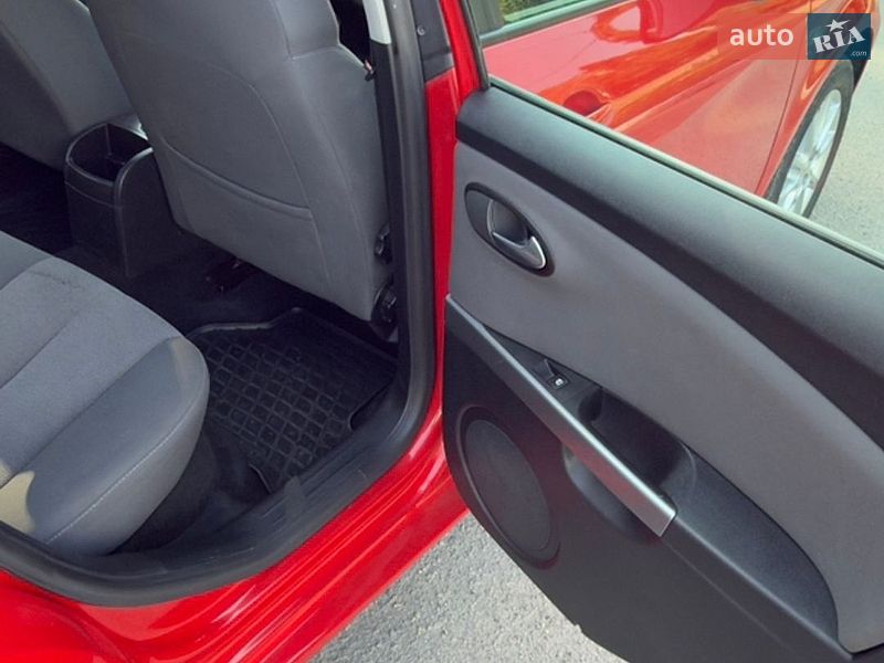 Хэтчбек SEAT Leon 2010 в Харькове фото 18 Хэтчбек SEAT Leon 2010 в Харькове