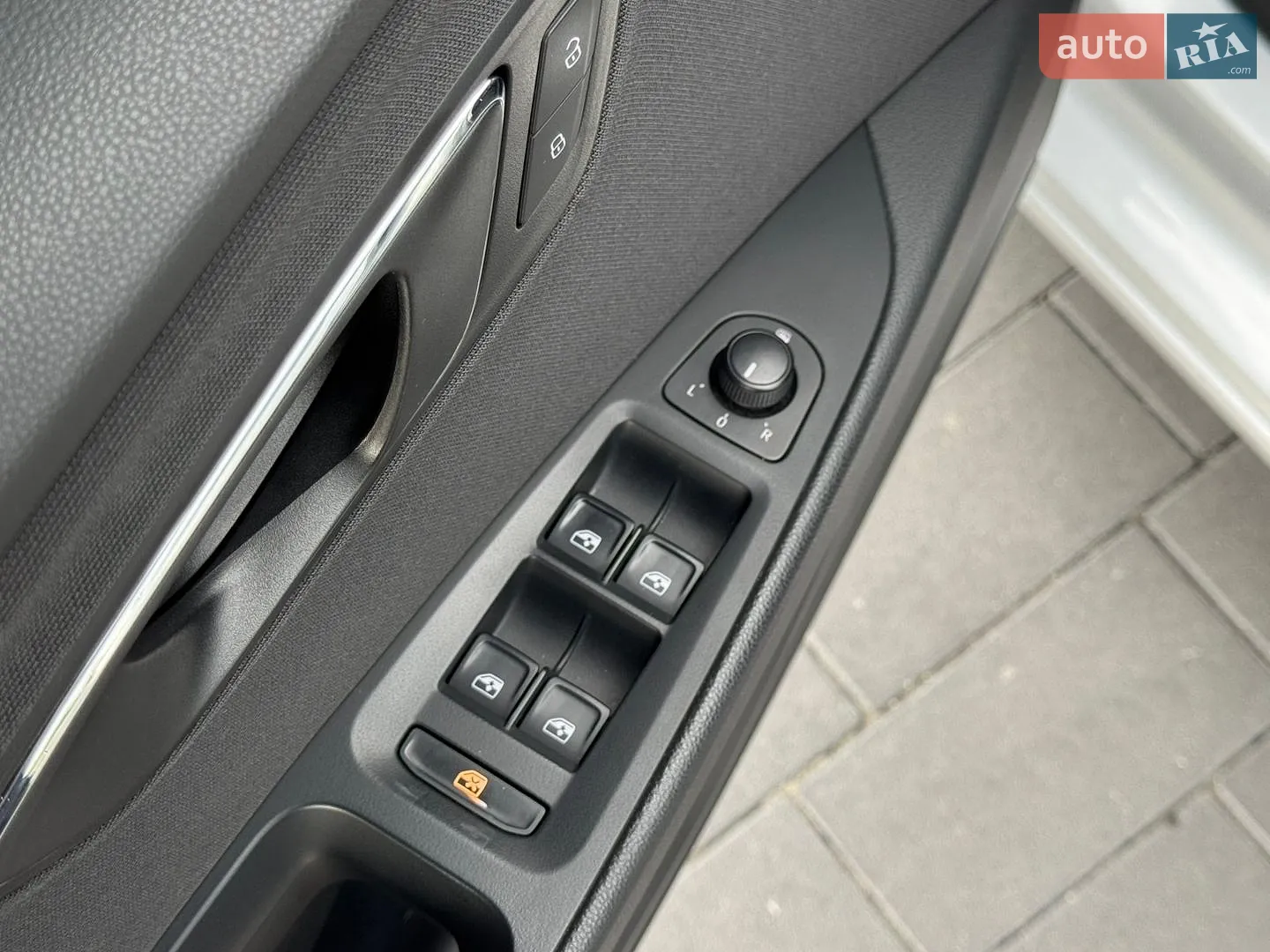 2016 SEAT Leon - мініатюра 13