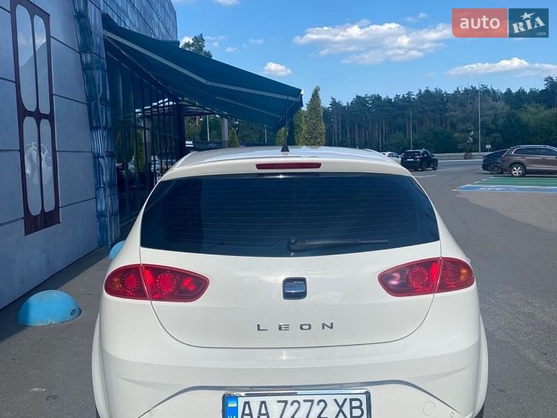 Хетчбек SEAT Leon 2011 в Києві