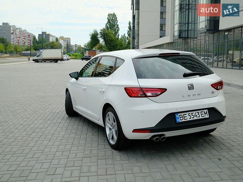 Хетчбек SEAT Leon 2016 в Дніпрі