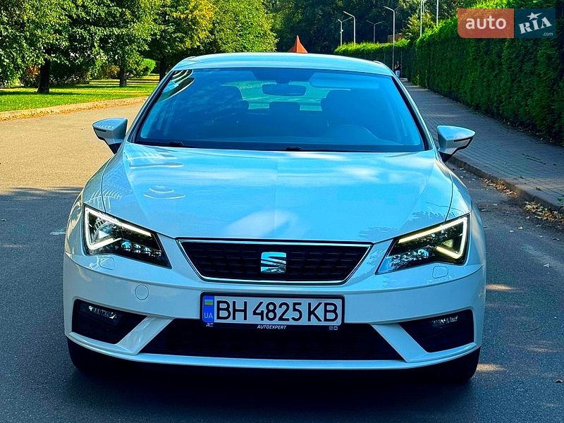 Хэтчбек SEAT Leon 2018 в Киеве