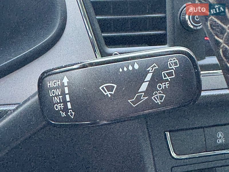 Хэтчбек SEAT Leon 2018 в Киеве