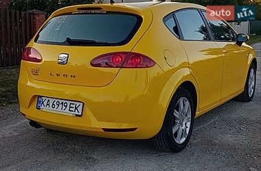 Хэтчбек SEAT Leon 2006 в Коломые