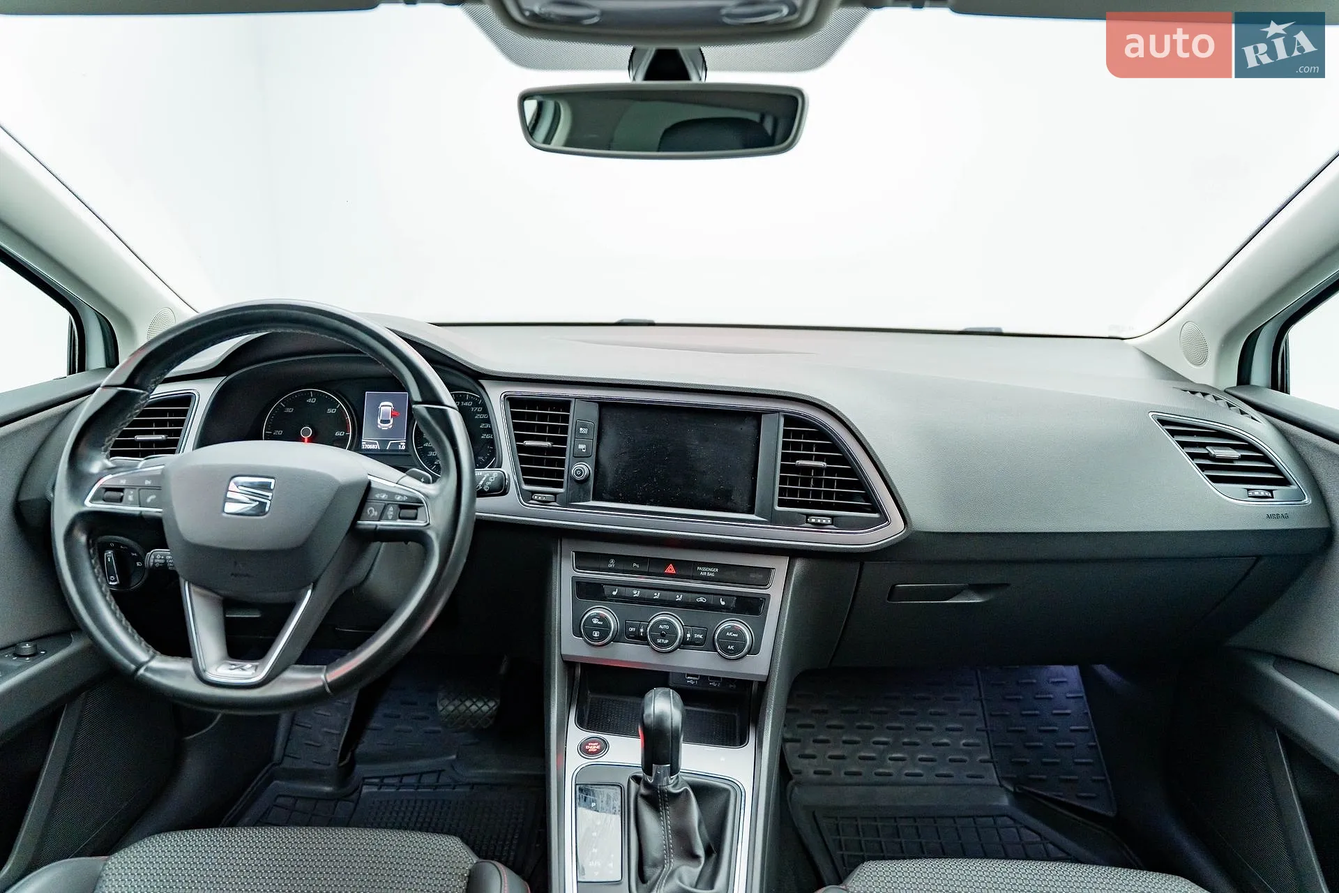 2017 SEAT Leon - мініатюра 11
