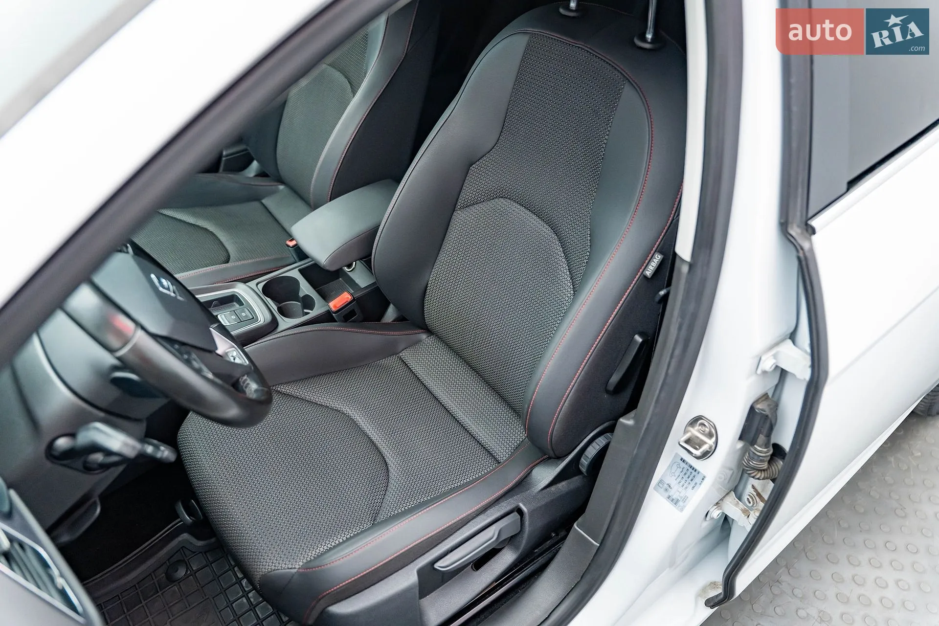 2017 SEAT Leon - мініатюра 10