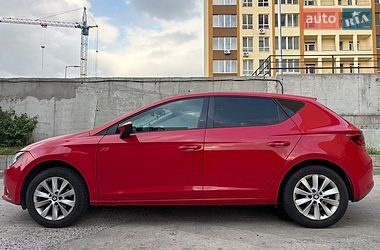 Хэтчбек SEAT Leon 2016 в Киеве