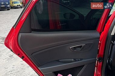 Хэтчбек SEAT Leon 2016 в Киеве