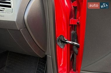 Хэтчбек SEAT Leon 2016 в Киеве