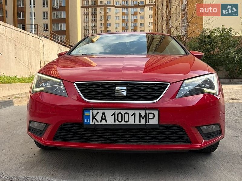 Хэтчбек SEAT Leon 2016 в Киеве