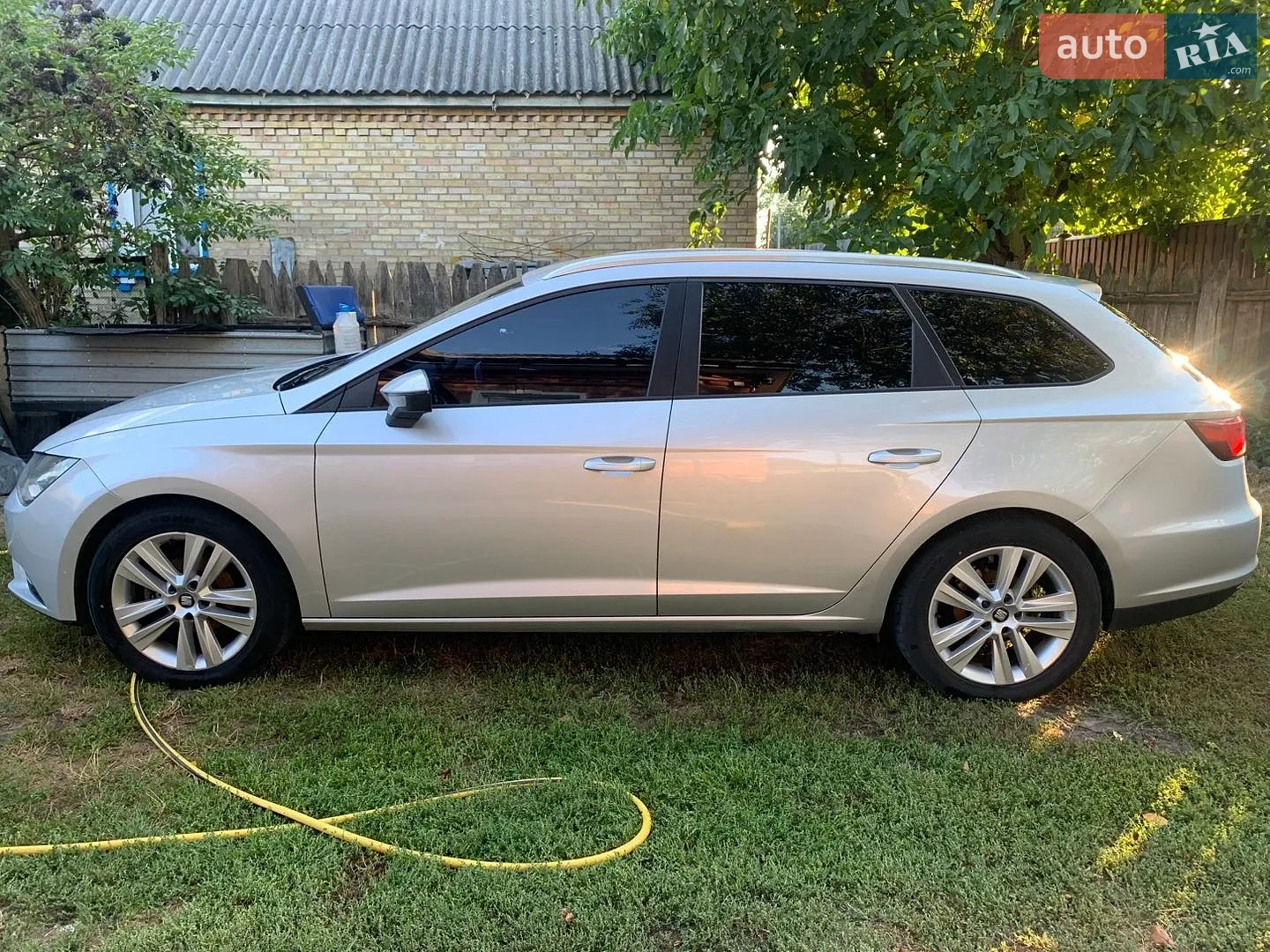 2015 SEAT Leon - мініатюра 3