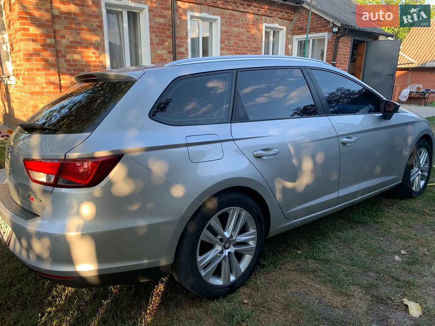 2015 SEAT Leon - мініатюра 5