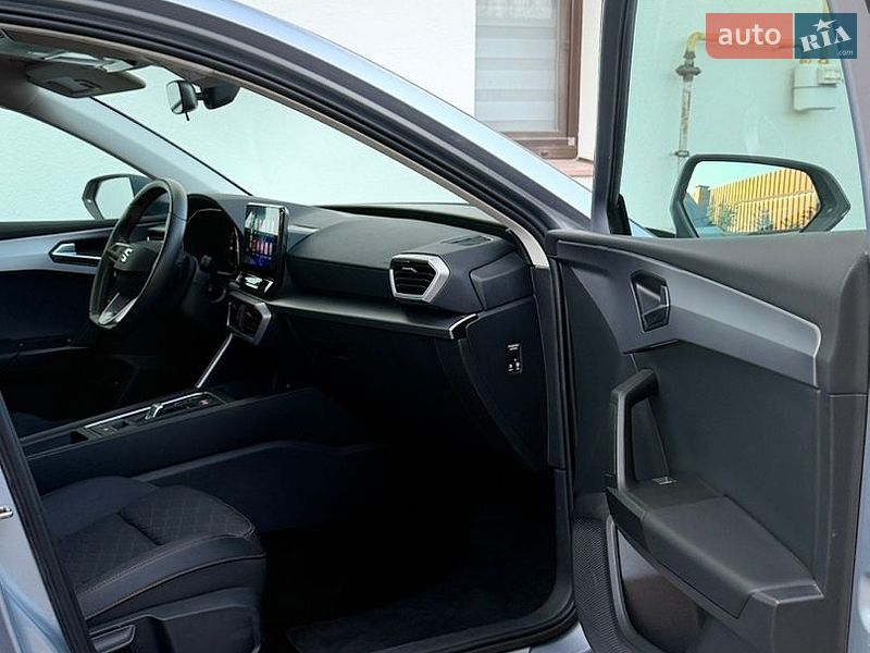 Универсал SEAT Leon 2022 в Новояворовске
