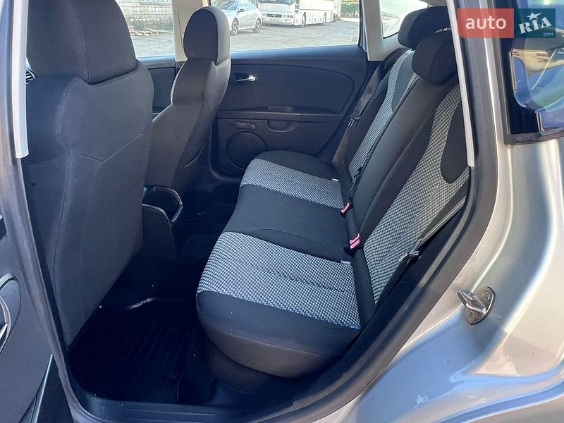 Хэтчбек SEAT Leon 2008 в Дрогобыче фото 30 Хэтчбек SEAT Leon 2008 в Дрогобыче